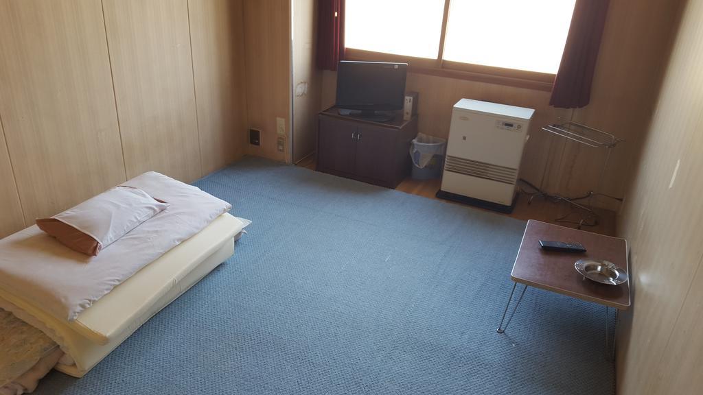 Marutake Ryokan Куттян Экстерьер фото