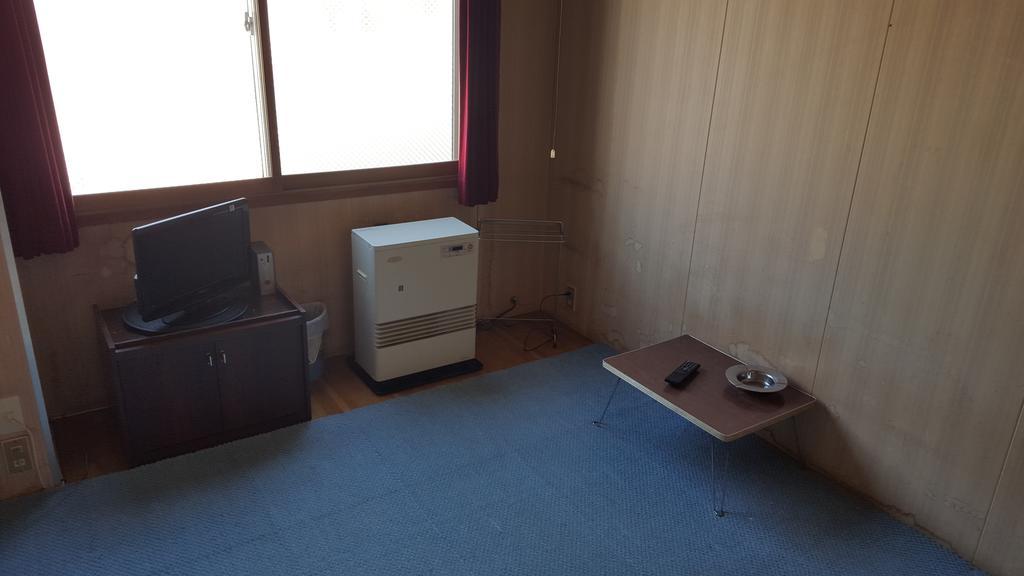 Marutake Ryokan Куттян Экстерьер фото