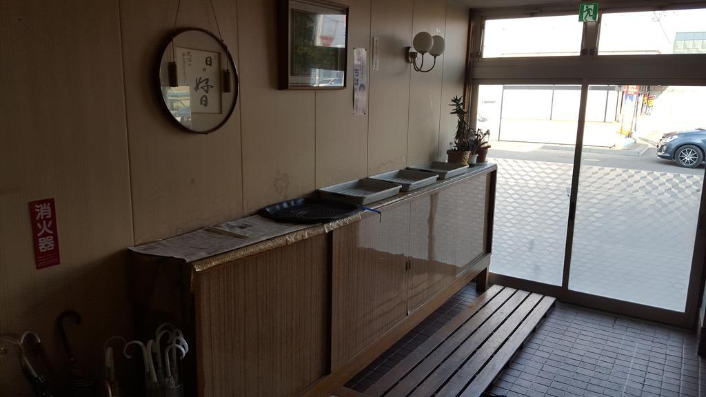 Marutake Ryokan Куттян Экстерьер фото